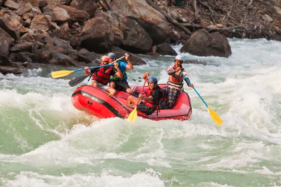 Adventure activities at Veda Adventures Park Noida - best destination for school trips, corporate team building activities, family outings, weekend parties, and celebrations near Delhi